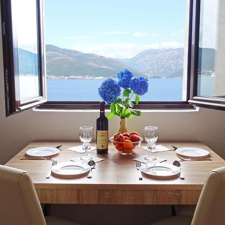 Blue Bay Apartments Krasići Ngoại thất bức ảnh