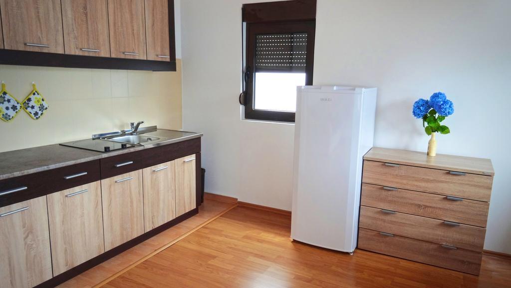 Blue Bay Apartments Krasići Ngoại thất bức ảnh