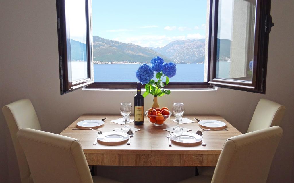 Blue Bay Apartments Krasići Ngoại thất bức ảnh