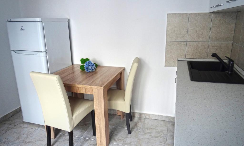 Blue Bay Apartments Krasići Ngoại thất bức ảnh