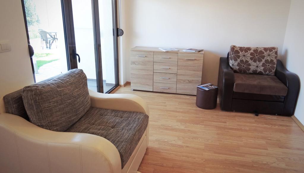 Blue Bay Apartments Krasići Ngoại thất bức ảnh